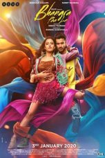 Jaggi, who hails from a Punjabi background, wants to exhibit Bhangra on a big platform as he is deeply attached to the dance form. The film showcases a college rivalry where they compete with each other to win the international dance competition.